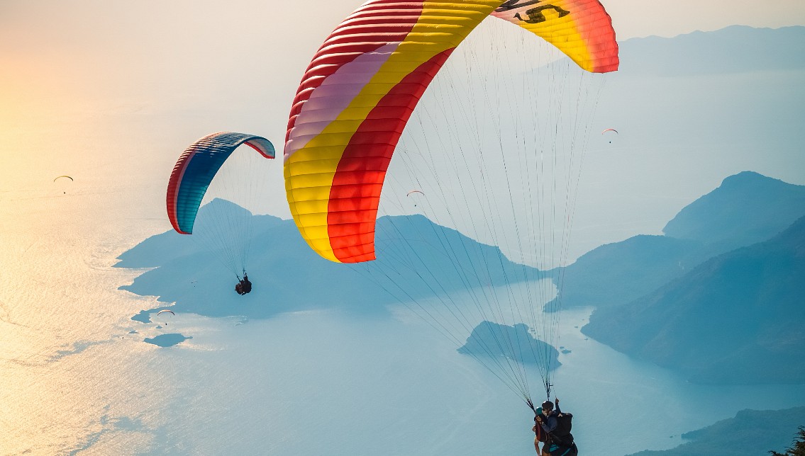 America's Best Skydiving Spots