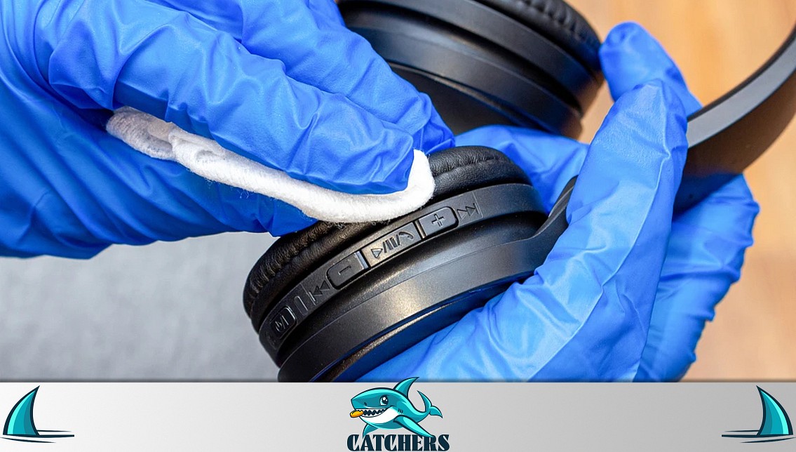 How to Clean Your Earbuds & Headphones | Step-by-Step Guide