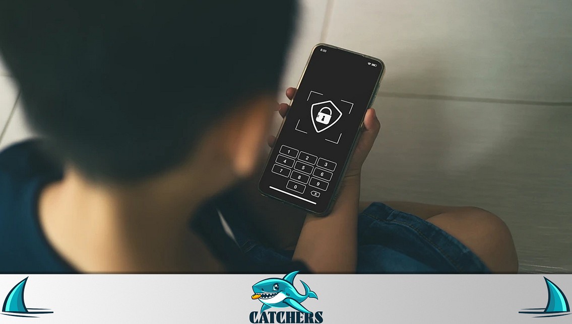 Privacy-Focused Gadgets: From Webcam Covers to Faraday Bags