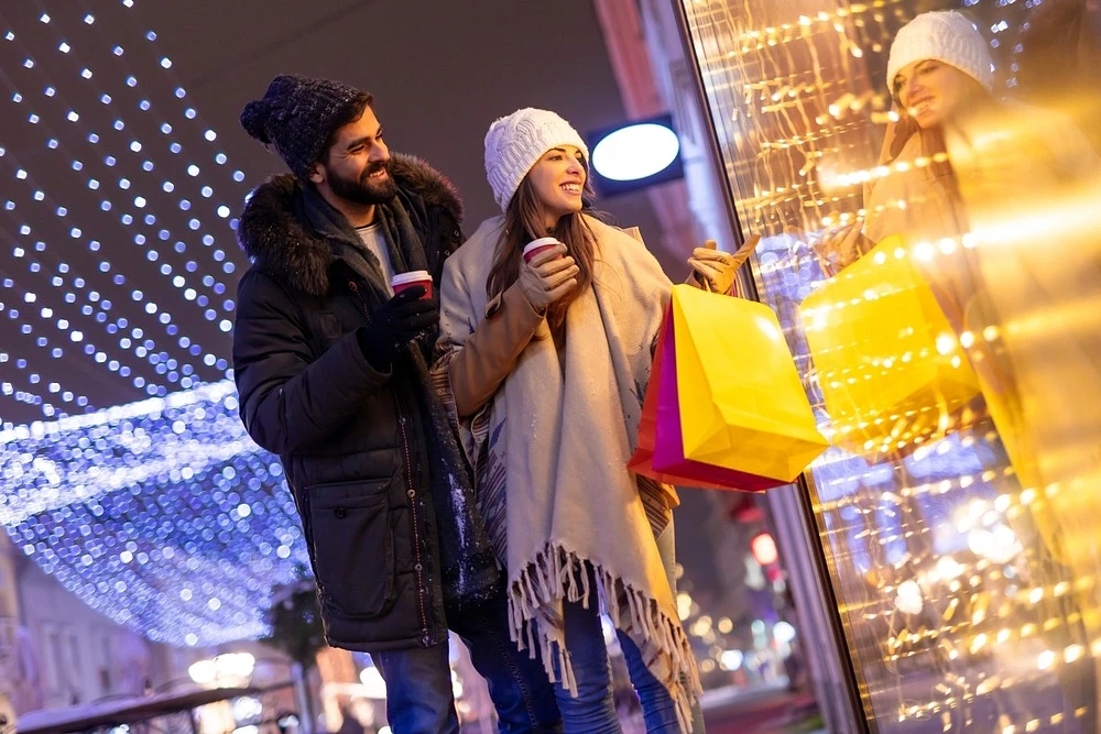 Seasonal Sales: The Ultimate Guide on When and What to Purchase for Maximum Savings